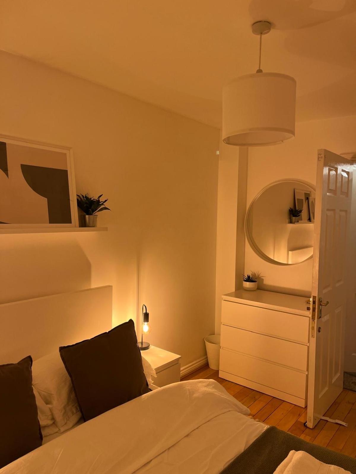 Homely 2 Story Cathedral City Apartment Durham Dış mekan fotoğraf